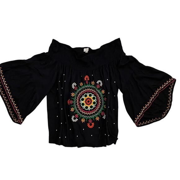 Mudpie Black Embroidered Floral Adjustable Shoulder Bell Sleeve Smocked Top L - Picture 6 of 12